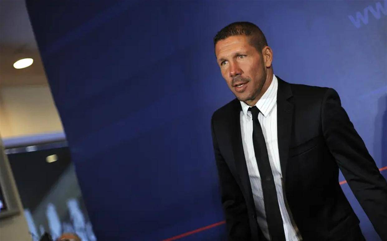 马竞欧冠再斩巴萨挺进四强，放弃联赛死磕杯赛竟是西超夹缝中唯一的活路